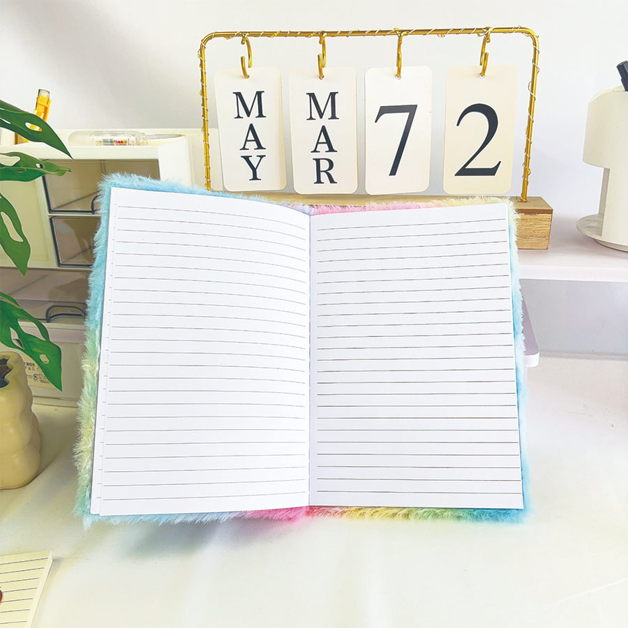 A5 Sevimli Küçük Canavar Günlüğü Peluş Defter